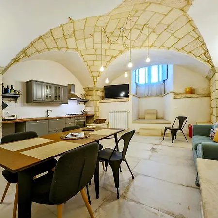 Oikia Vacanze Le Bey Holiday home *